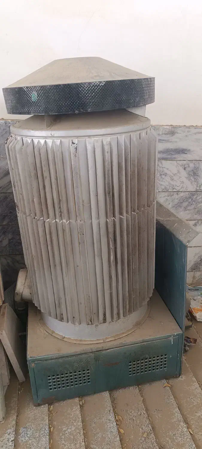 بخاری نفتی بزرگ فن دار|بخاری، هیتر، شومینه|زیرکوه, |دیوار