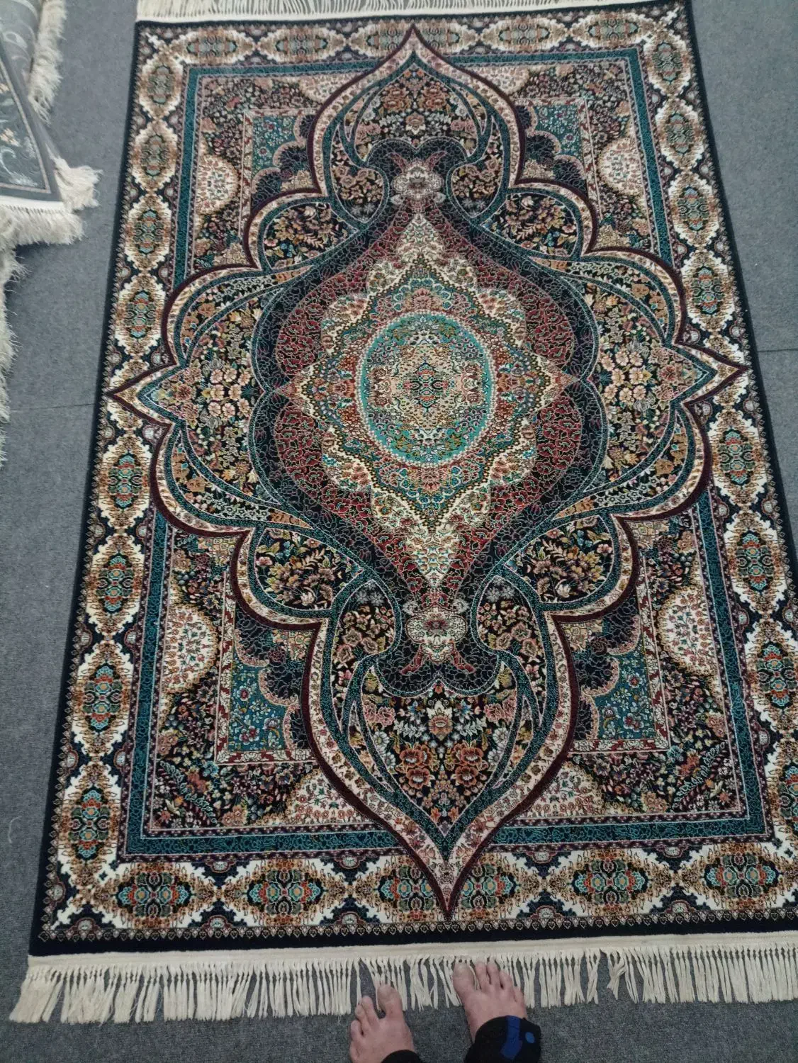 فرش ماشینی سورمه ای برای اشپزخانه|فرش|اراک, |دیوار