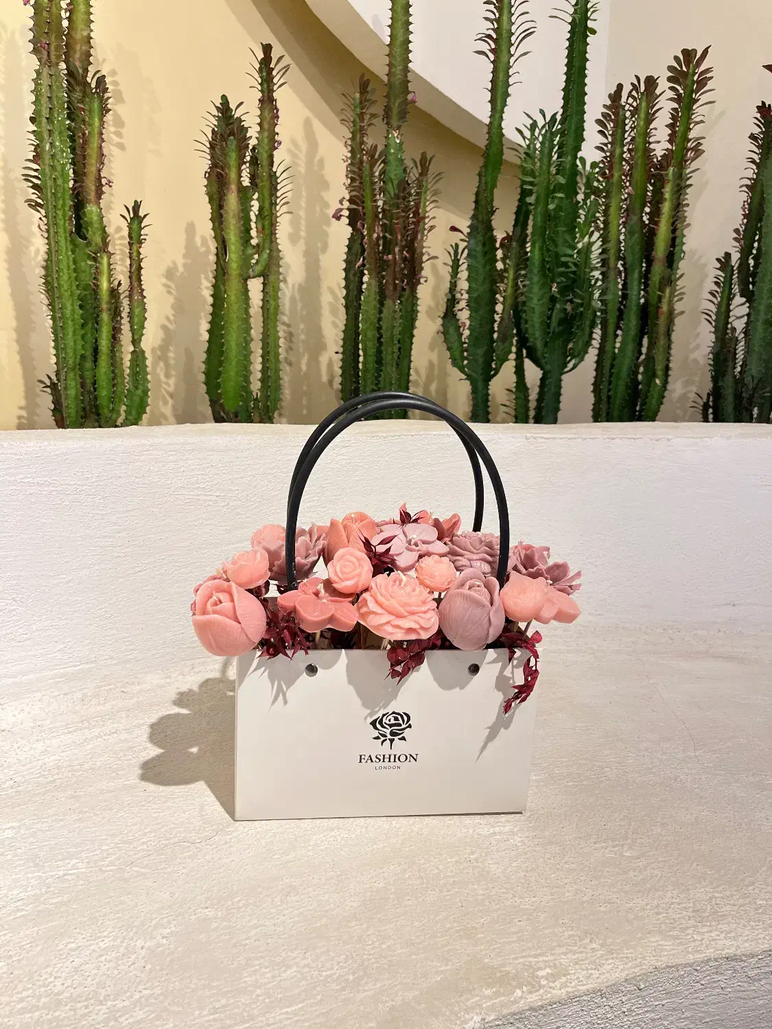 شمع دکوراتیو لمورا|صنایع دستی و سایر لوازم تزئینی|مشهد, چهارچشمه|دیوار