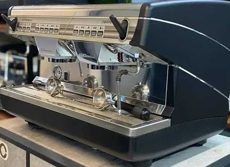 دستگاه  اسپرسو سیمونلی ایتالیایی|کافی‌شاپ و رستوران|قم, باغ شریفی|دیوار