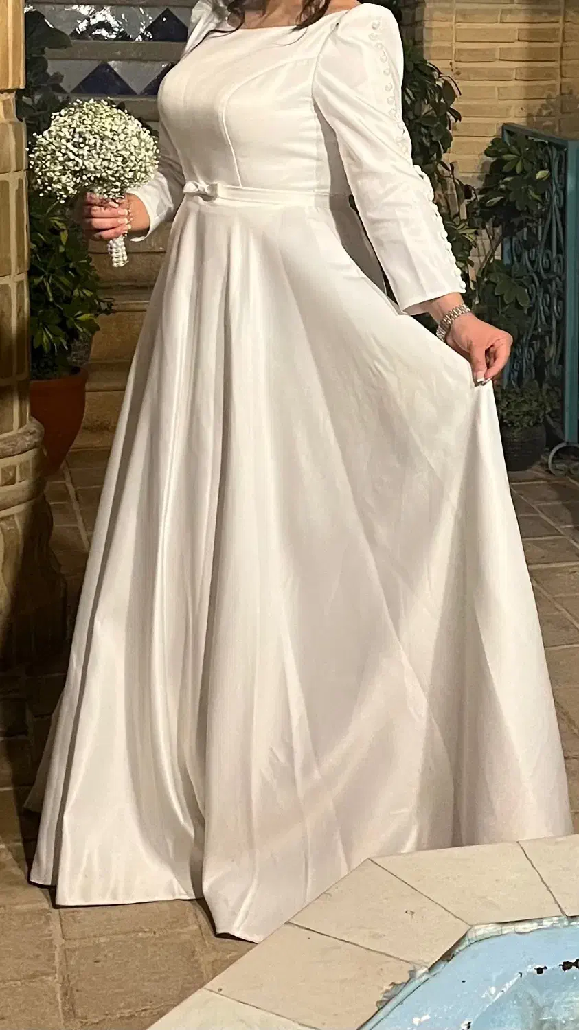 لباس عقد|لباس|صدرا-فارس, فاز ۱|دیوار