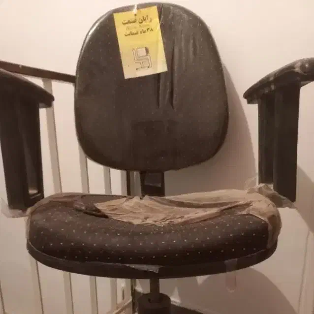 صندلی رایان درحدنو|صندلی و نیمکت|بروجرد, |دیوار