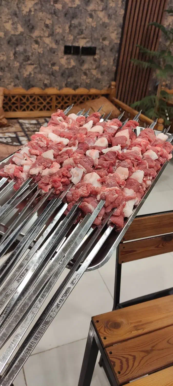 نیروی سالن کار آقا|استخدام خدمات فروشگاه و رستوران|خرمآباد, |دیوار