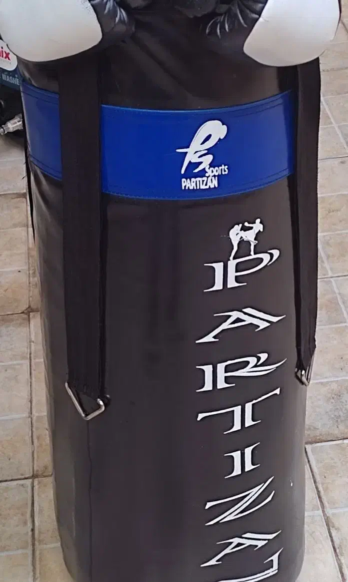 کیسه بوکس و دستکش|تجهیزات ورزشی|زاهدان, |دیوار