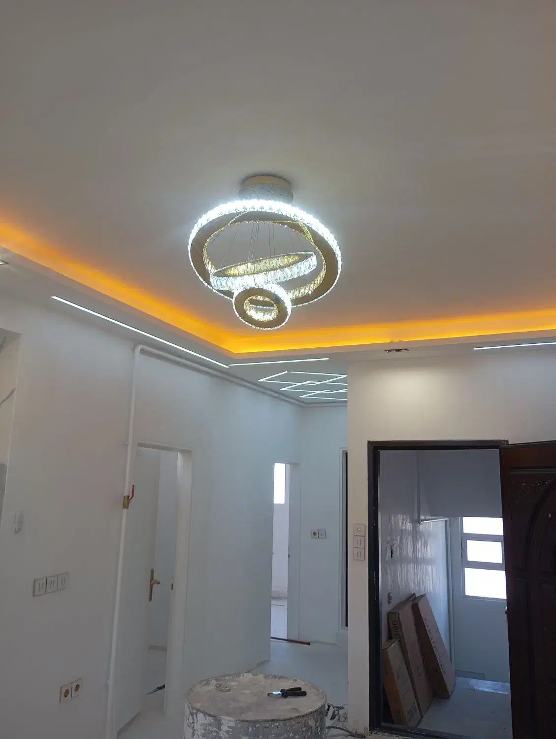 سیم کشی ساختمان|خدمات پیشه و مهارت|تبریز, |دیوار