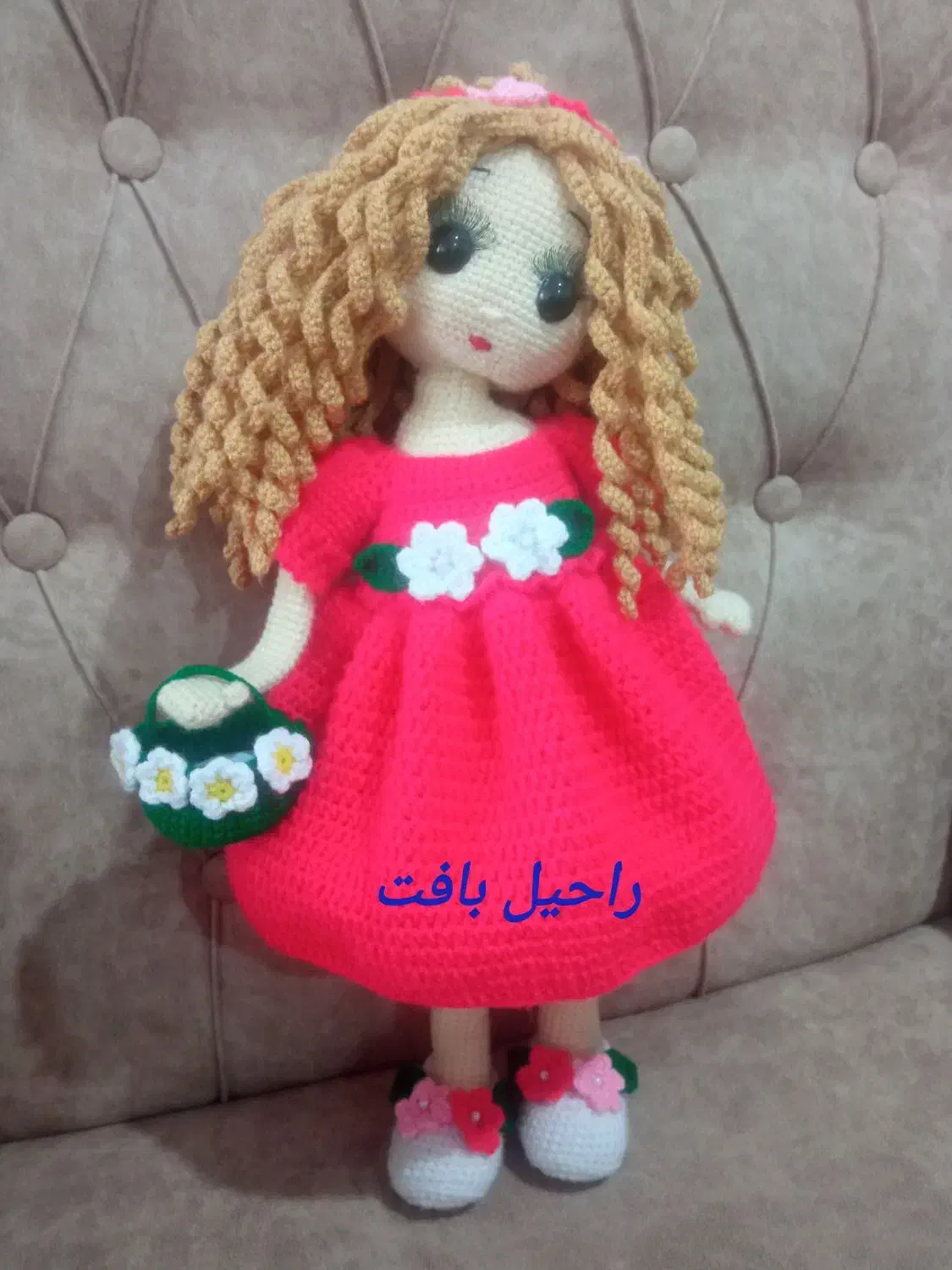 عروسک بهار|اسباب‌بازی بچه|شهرکرد, |دیوار