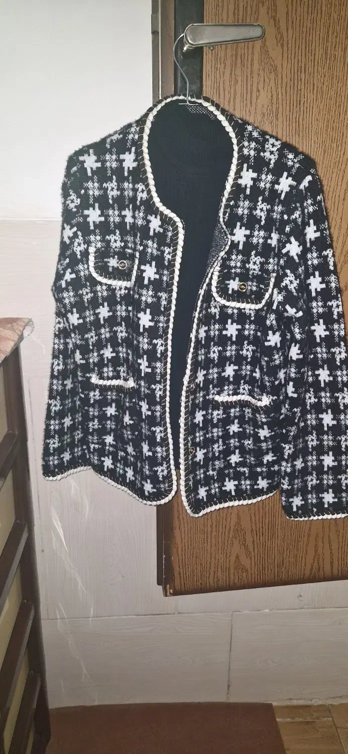 کت کوتاه و گرم|لباس|یزد, |دیوار