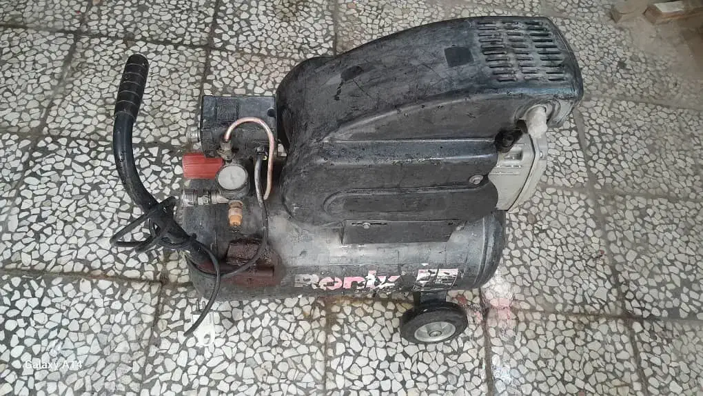 دو عدد کمپرسور باد|ماشینآلات صنعتی|دوگنبدان, |دیوار