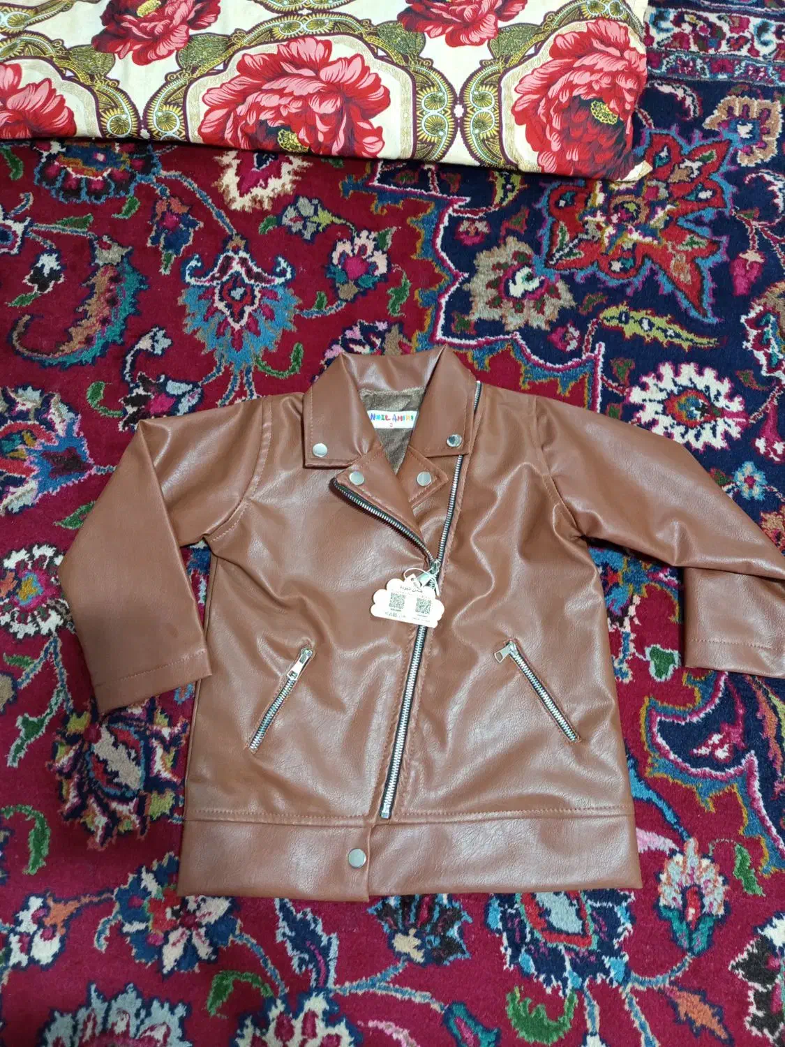 کاپشن چرم داخل خز سایز ۵۵|لباس|بناب, |دیوار