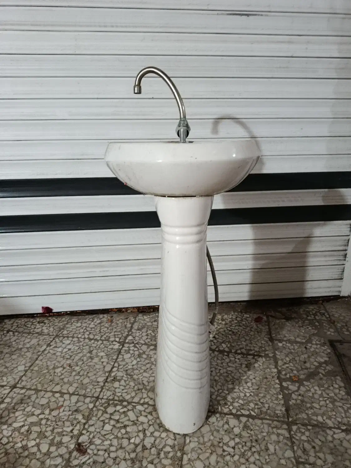 روشویی کوچک|لوازم سرویس بهداشتی|رشت, دروازه لاکان|دیوار