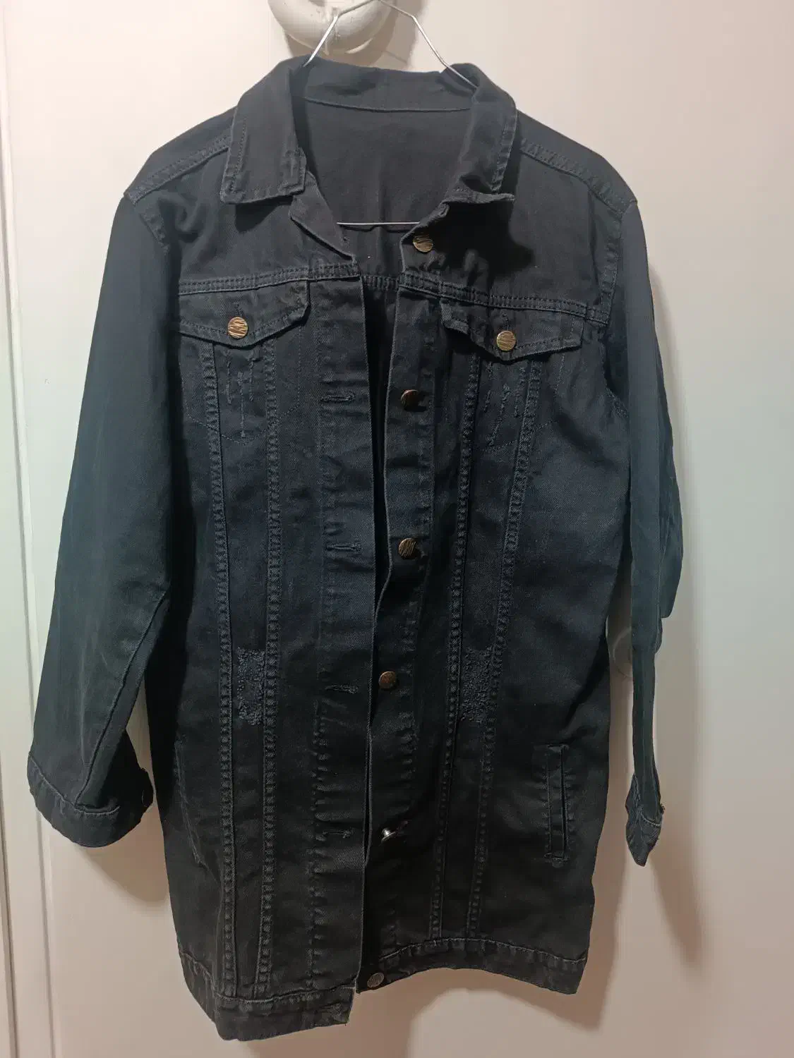 کت لی|لباس|اراک, |دیوار