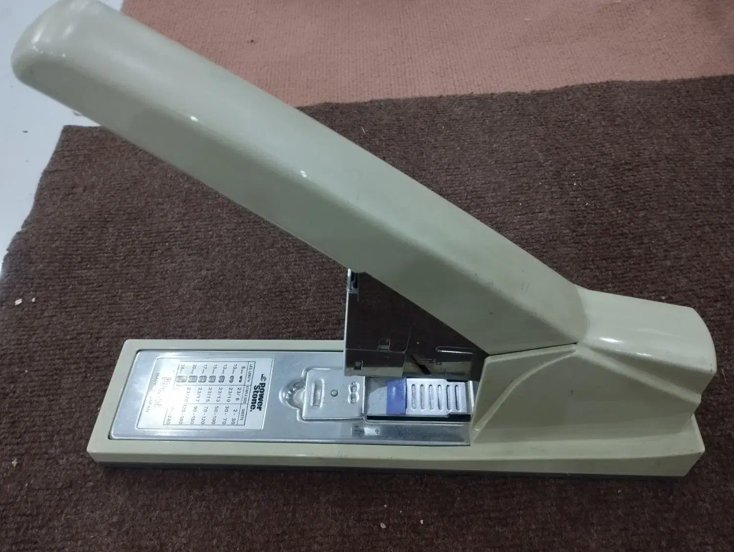 منگنه کتاب|لوازم التحریر|اهواز, فاز ۵ پاداد|دیوار