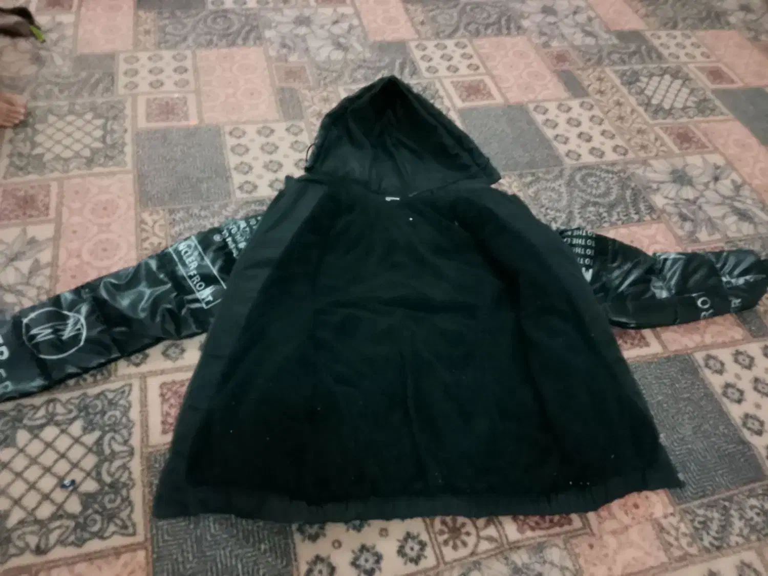 کافشن|لباس|تربت جام, امام|دیوار