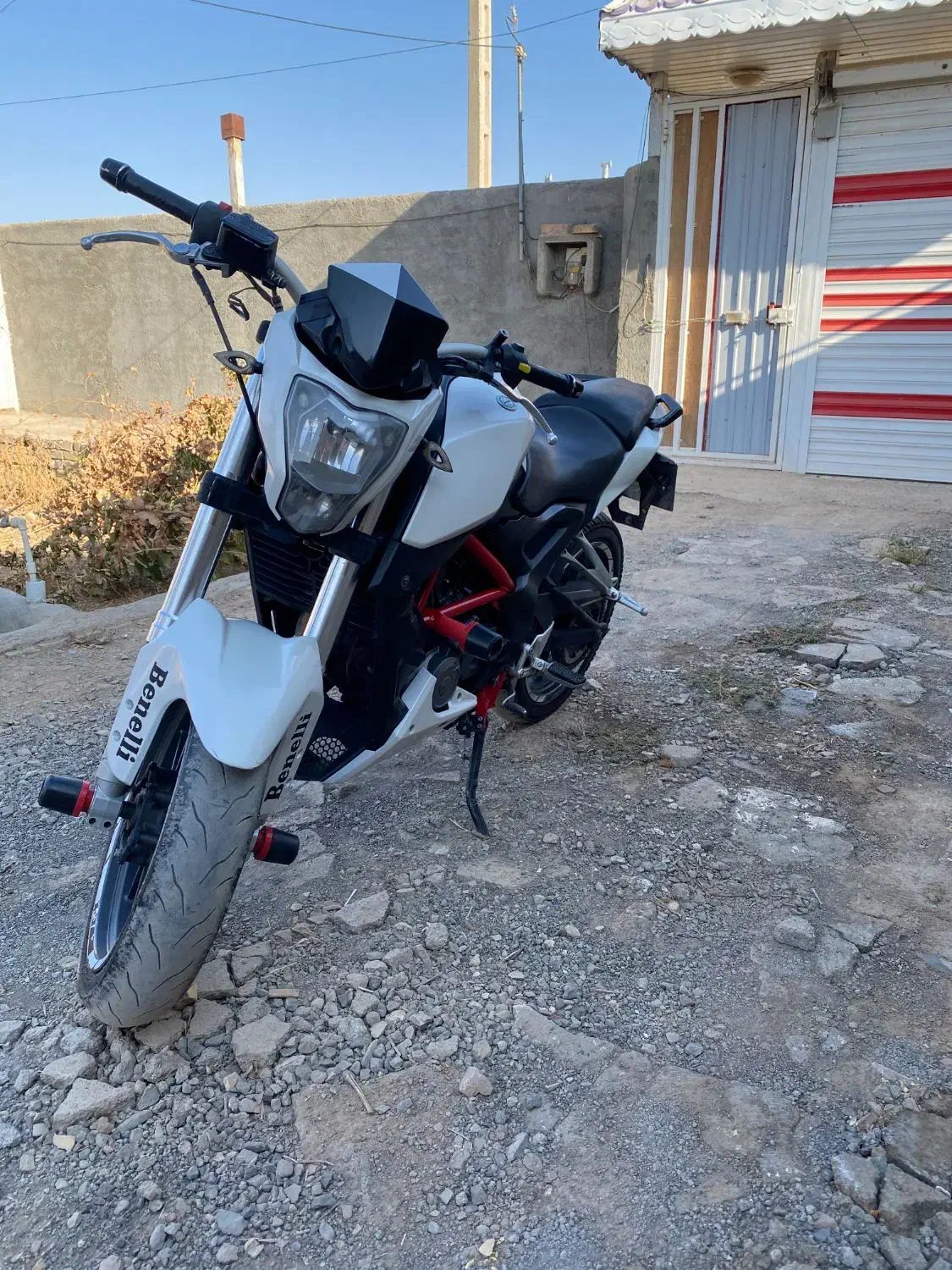 موتور بنلی ۲۵۰ مدل ۹۶مدارک کامل|موتورسیکلت|سبزوار, امیر کبیر|دیوار