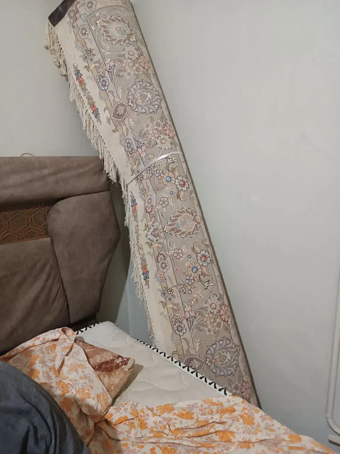 فرش دسباف|فرش|مشهد, استاد یوسفی (شهرک غرب)|دیوار