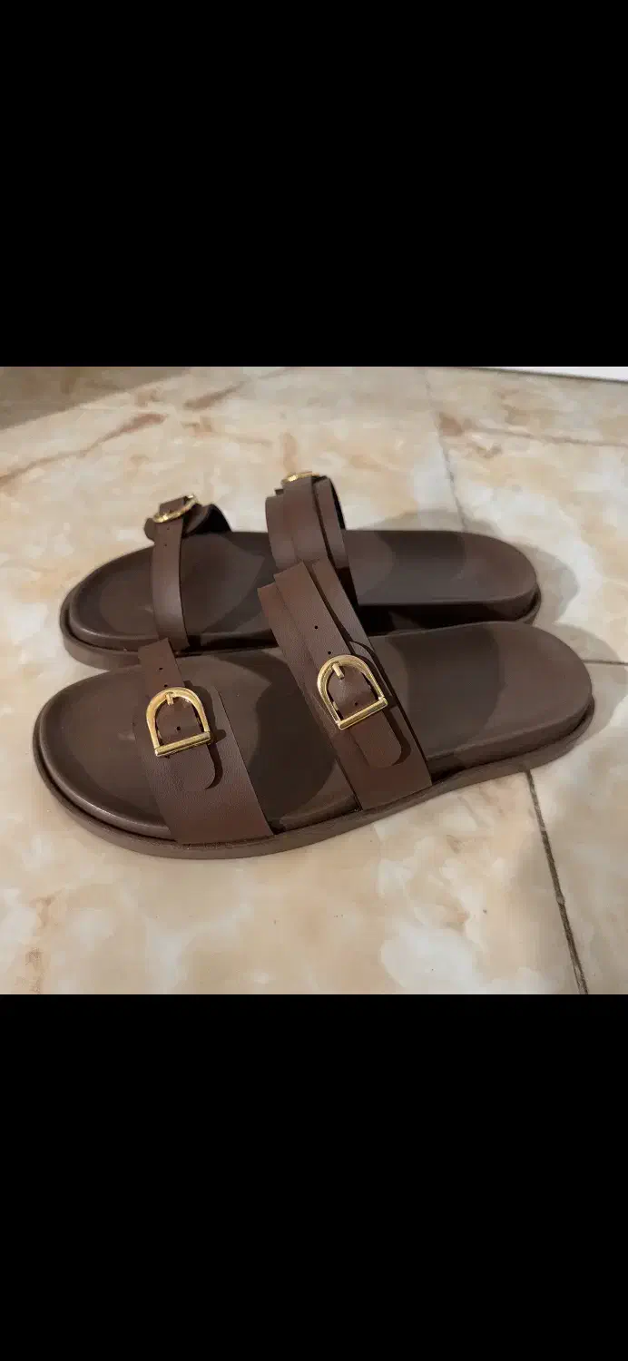 صندل|کیف، کفش، کمربند|ساری, |دیوار