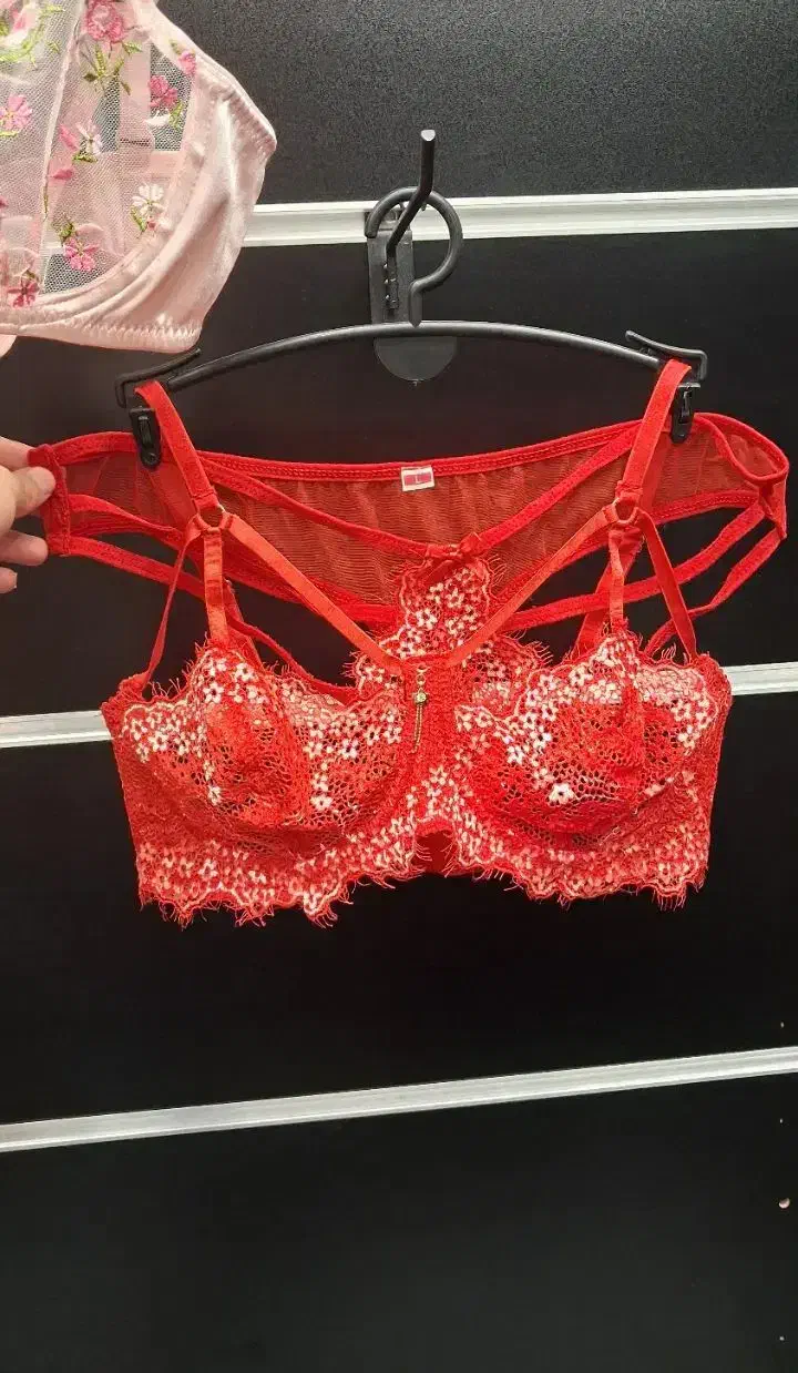 ست سوتین و بادی|لباس|خرم‌آباد, |دیوار