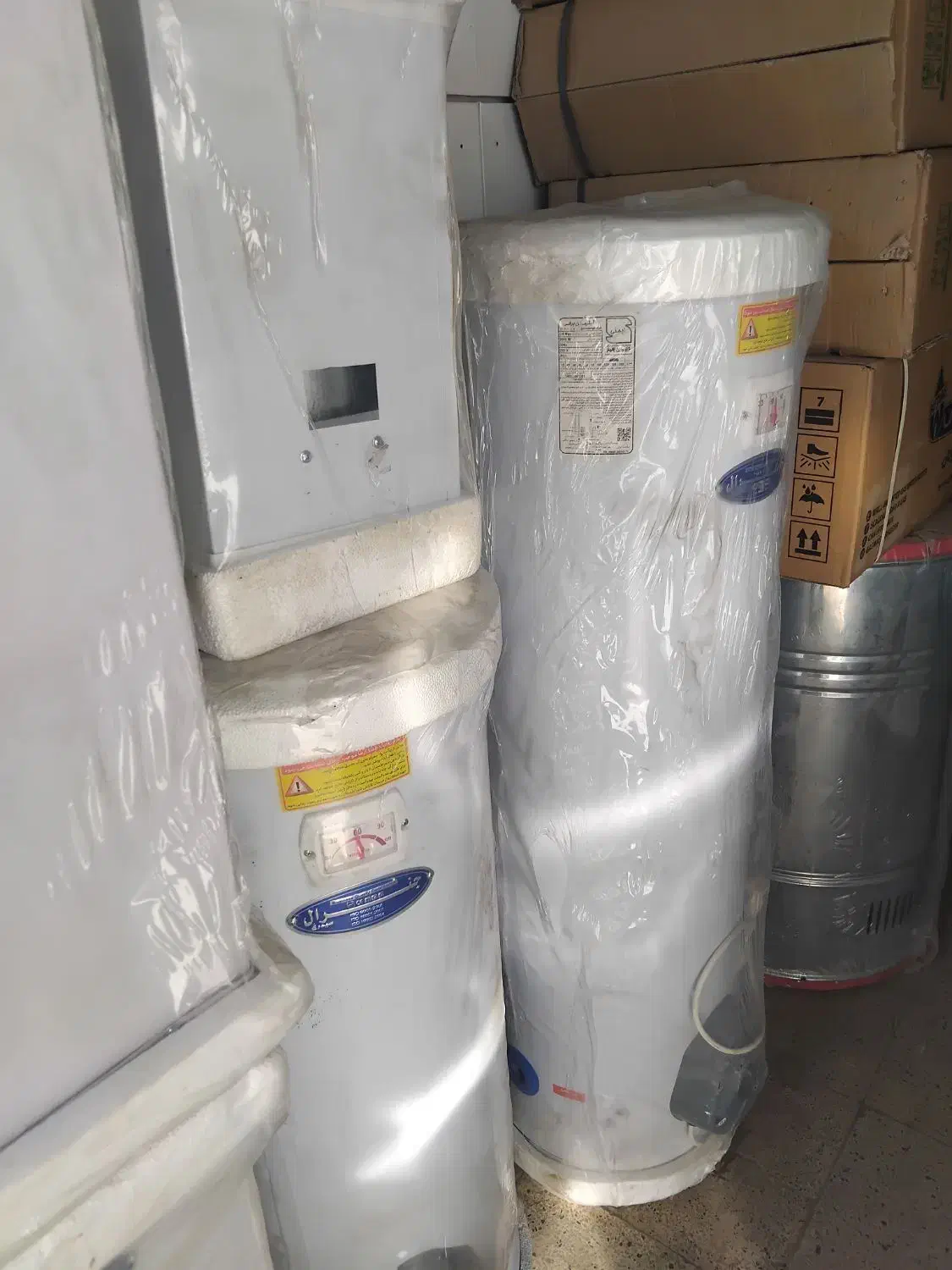 انواع آبگرمکن های گازی وبرقی|آبگرمکن، پکیج، شوفاژ|پاکدشت, خاتون آباد|دیوار