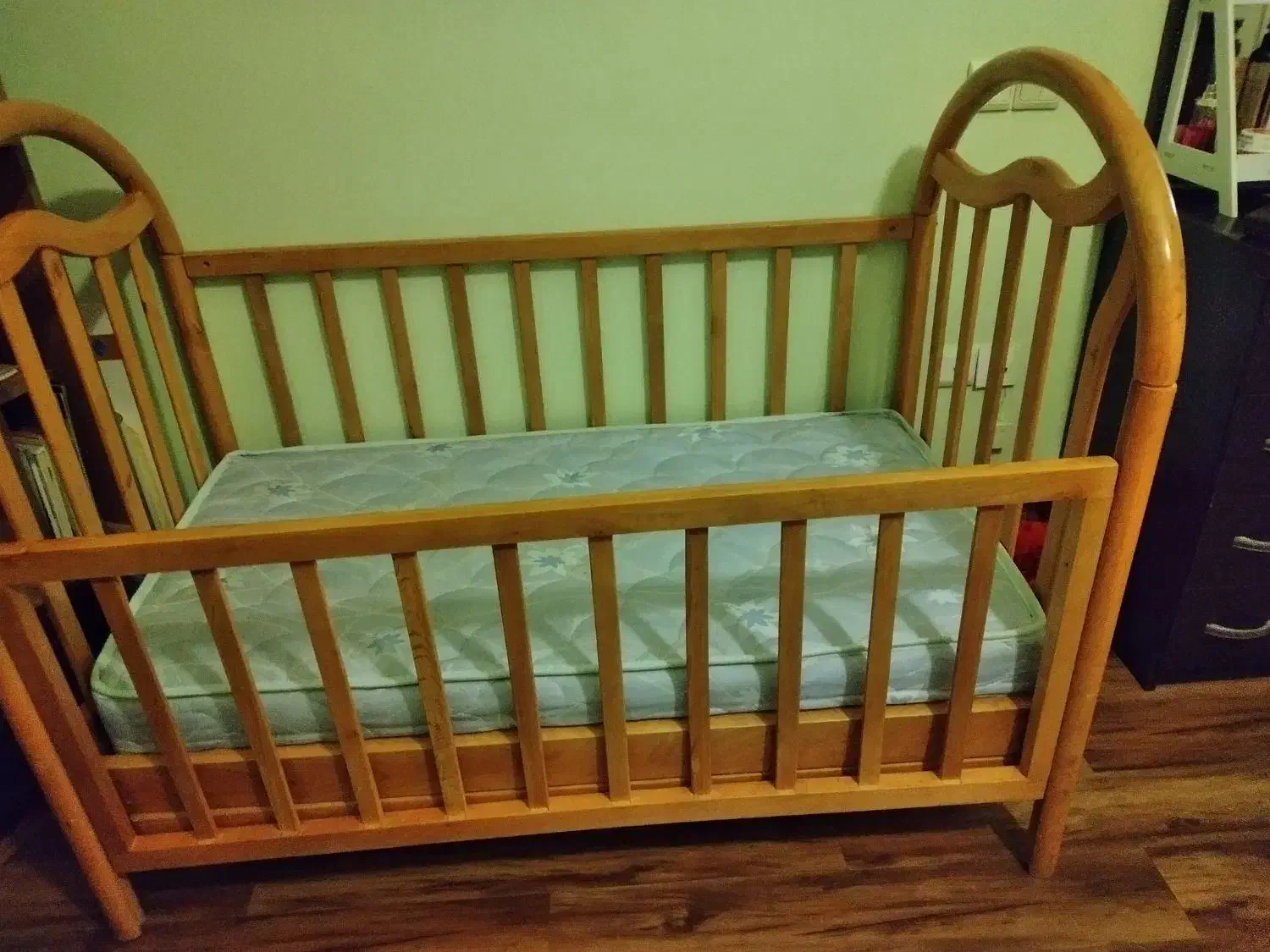 تخت کودک تمام چوب با تشک خوشخواب|تخت و صندلی بچه|آبادان, |دیوار