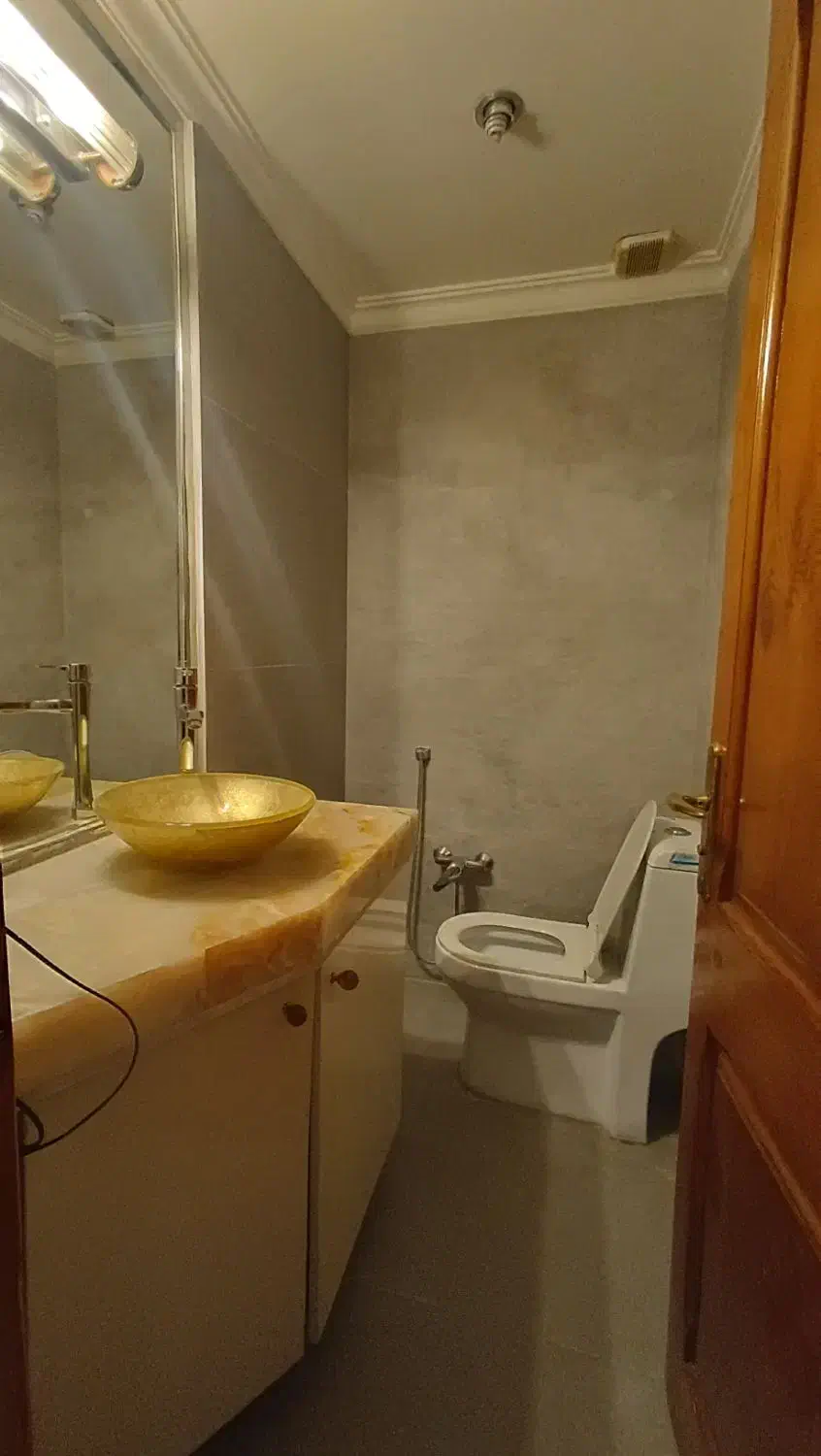 ۹۰ متر آپارتمان/مناسب مجرد و خانواده