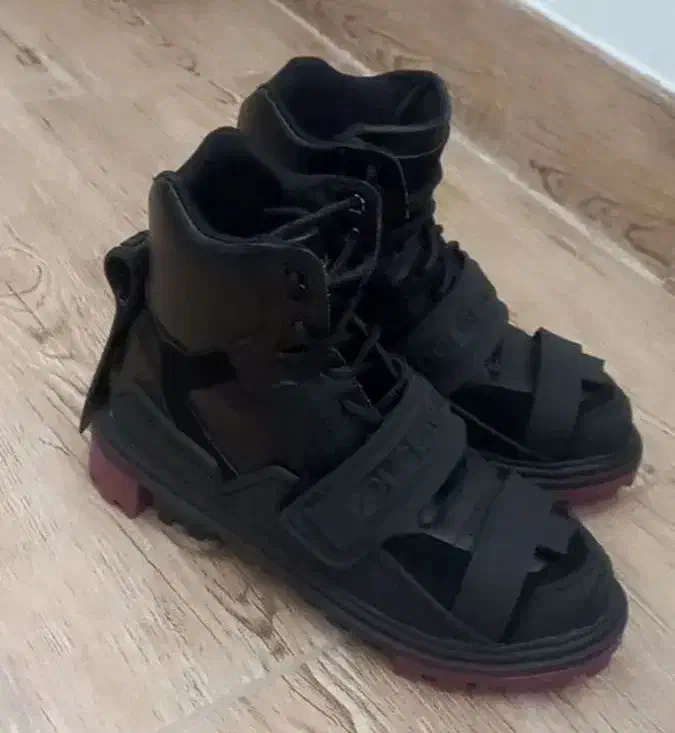 نیم بوت مارک سایز ۳۸|کیف، کفش، کمربند|سنندج, |دیوار