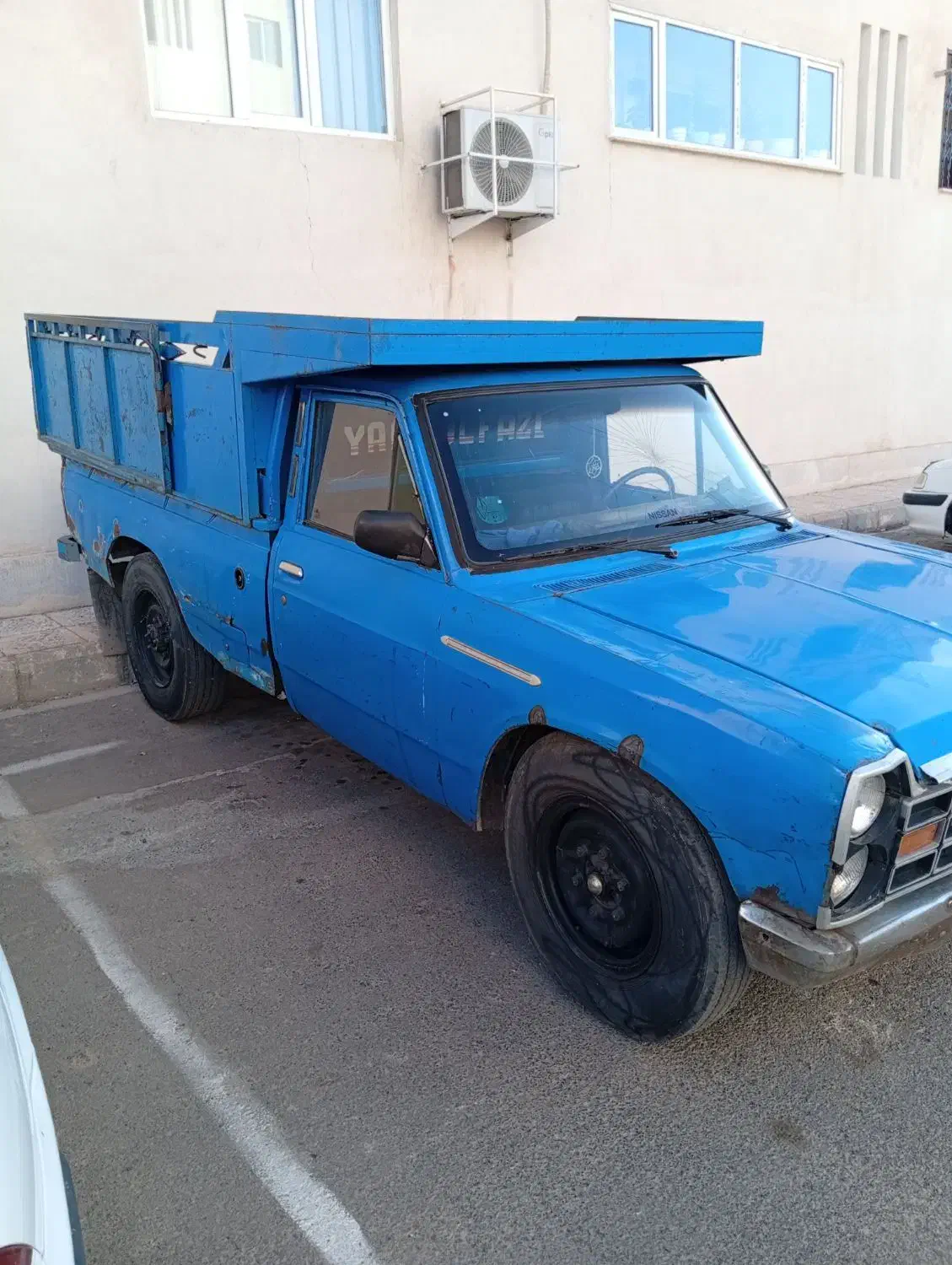 نیسان وانت|خودرو سواری و وانت|پرند, فاز ۵|دیوار