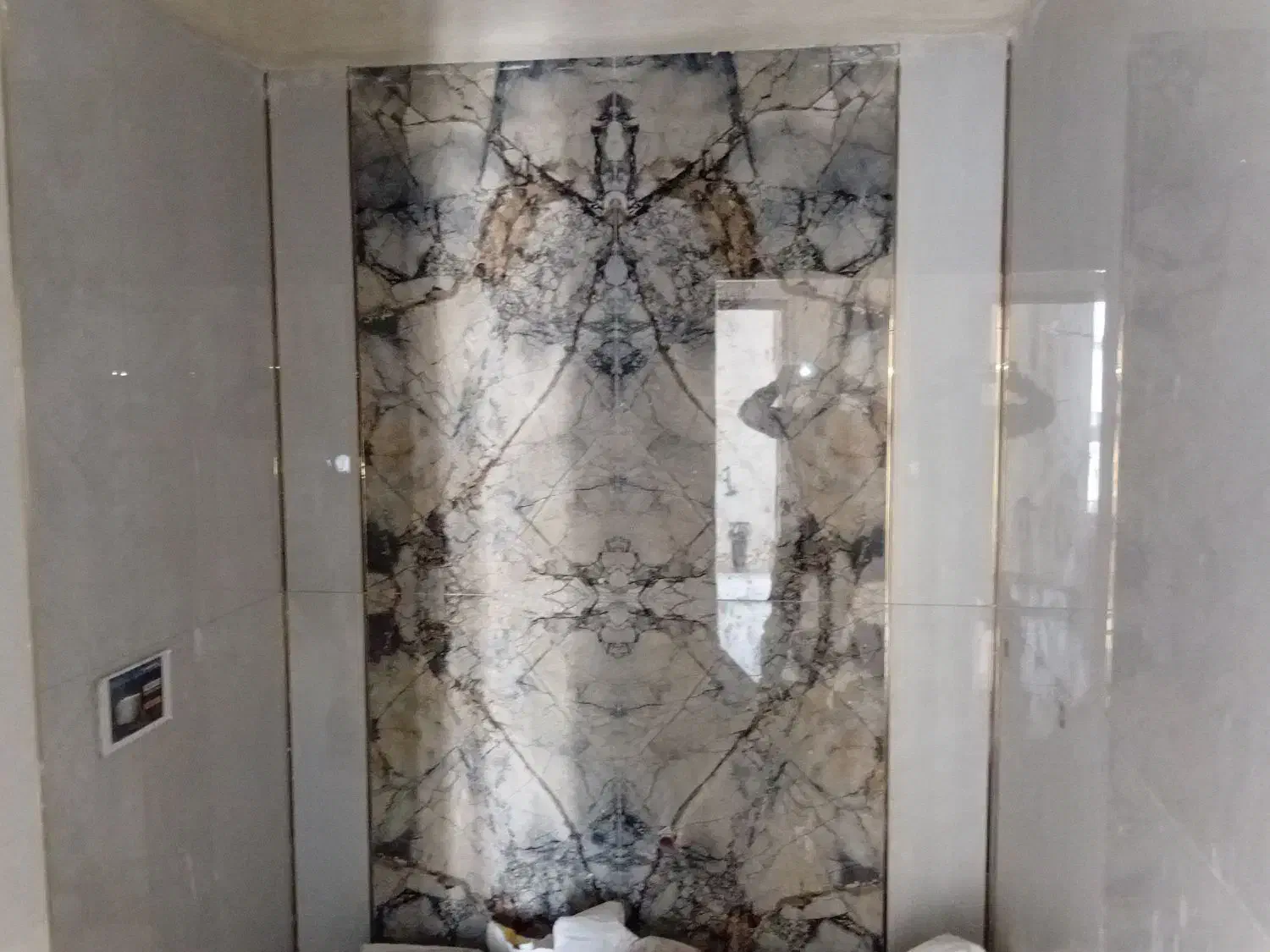 کاشی کاری|خدمات پیشه و مهارت|تبریز, |دیوار