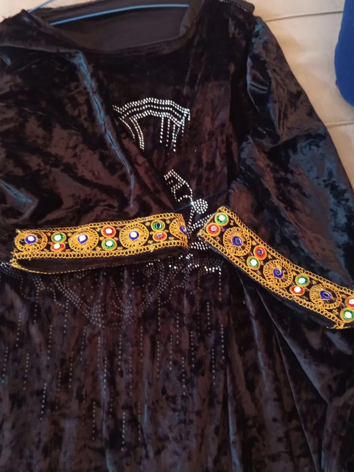 کفتان مخمل مجلسی|لباس|بندر گناوه, |دیوار