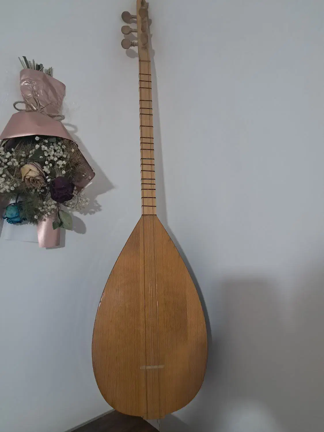 باسلام دسته کوتاه|گیتار، بیس، امپلیفایر|اردبیل, |دیوار