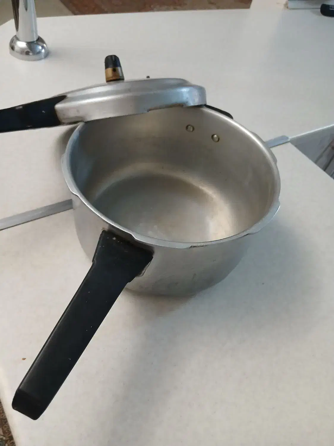 زودپز|ظروف پخت‌وپز|اراک, |دیوار