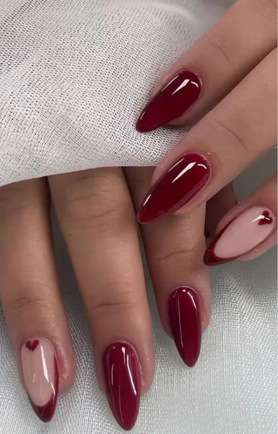 مدل کاشت ناخن|خدمات آرایشگری و زیبایی|سنندج, |دیوار