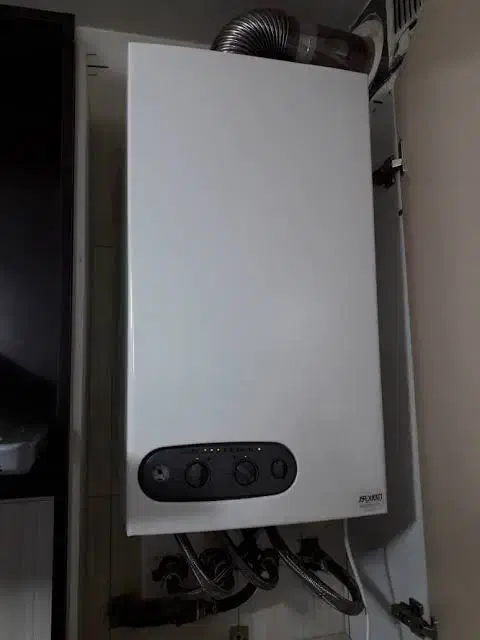 پکیج دیواری|آبگرمکن، پکیج، شوفاژ|اصفهان, شفق|دیوار