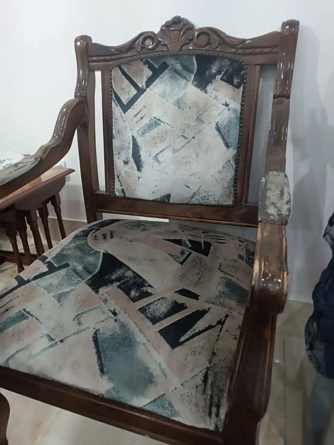 صندلی تک|صندلی و نیمکت|گرگان, |دیوار