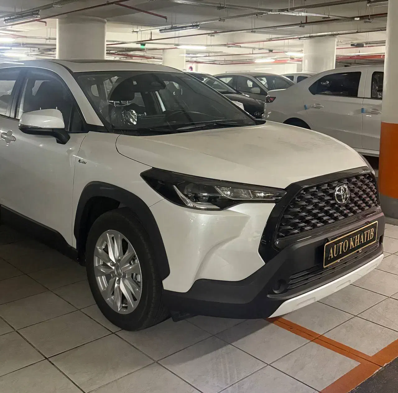 کرولاکراس‌هیبرید/تحویل‌فوری/اقساط‌بدون‌ضامن|خودرو سواری و وانت|تهران, اقدسیه|دیوار