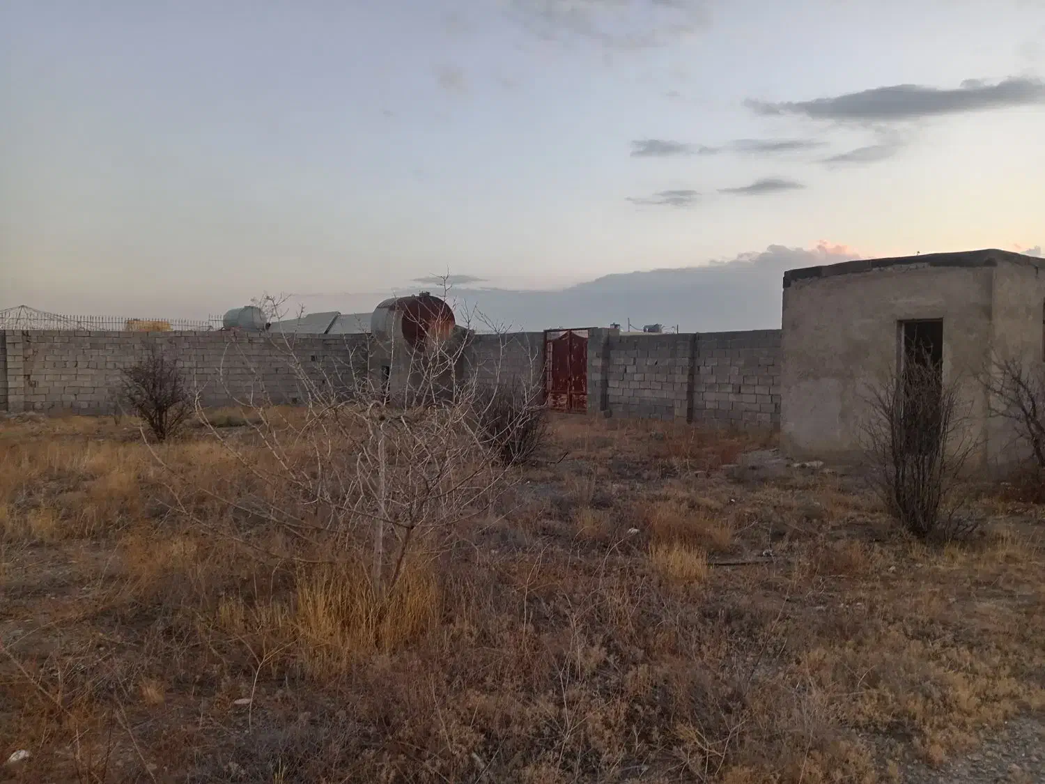 باغ 2 هزاری متری در شهرک گل اذین کاهو|فروش خانه و ویلا|گلمکان, |دیوار