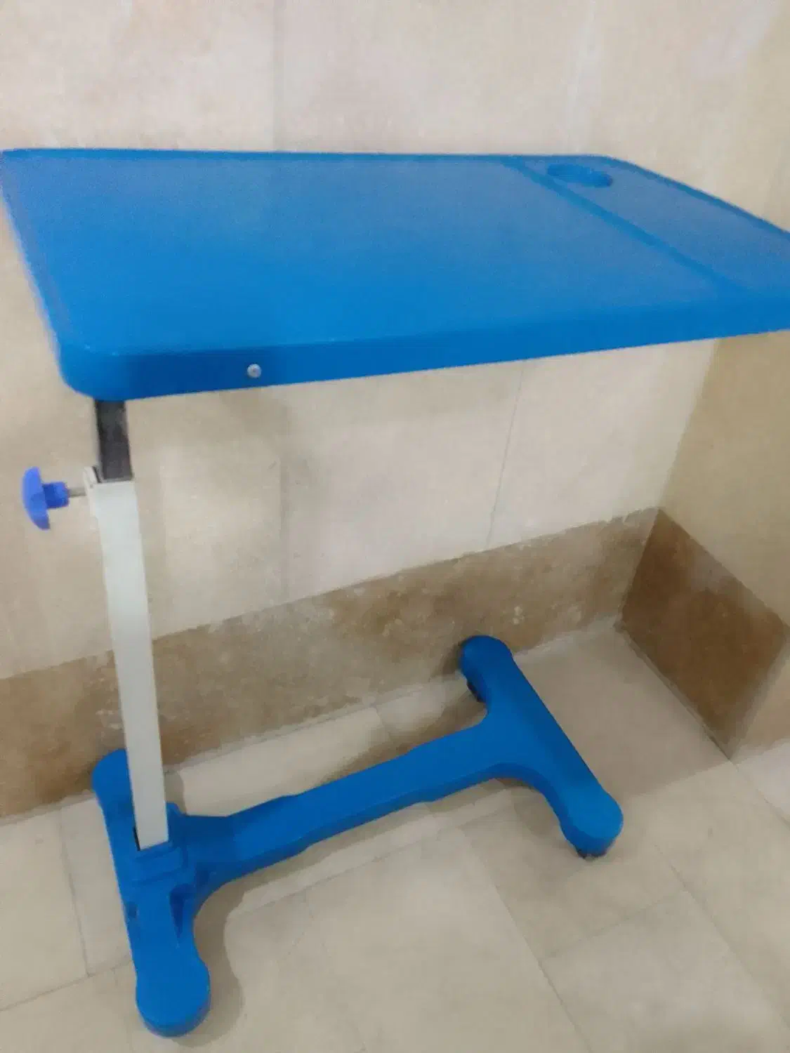 میز غذا خوری بیمار|پزشکی|مشکیندشت, |دیوار