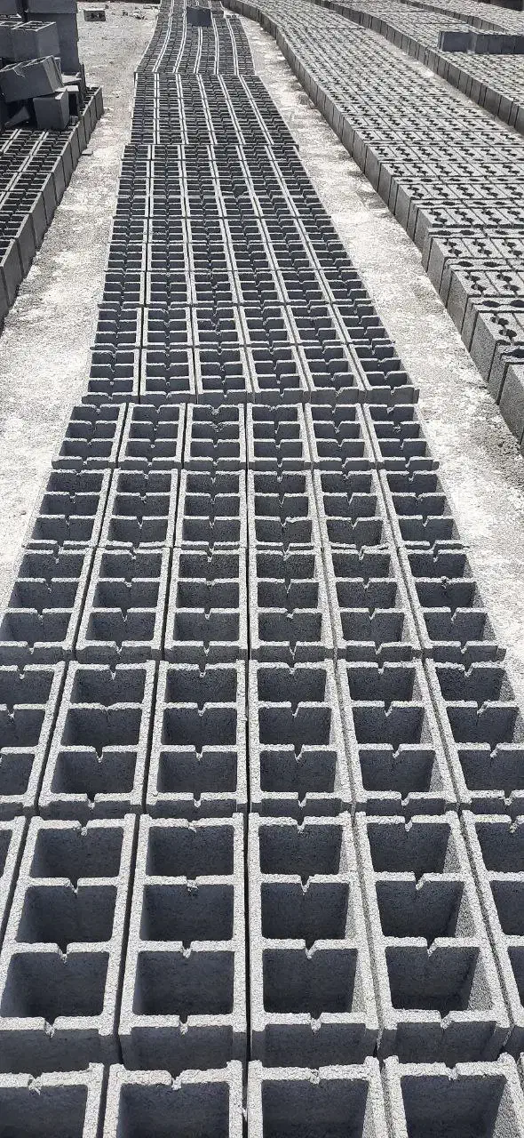 نیازمند کارگر بلوک زن ماهر|استخدام معماری، عمران و ساختمانی|مبارکه, |دیوار