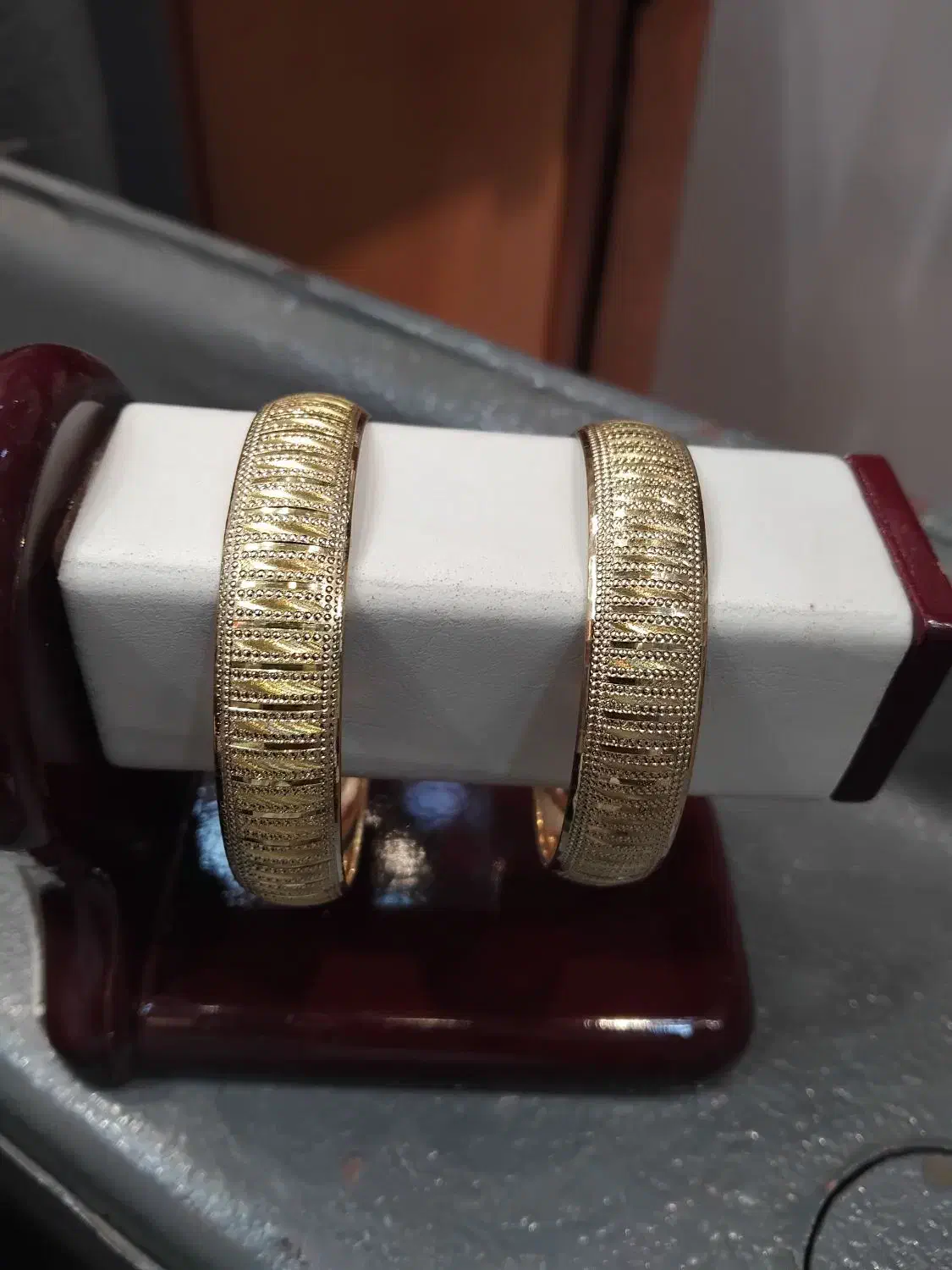 النگو اینه ای و مدل دار فقط جهت سرمایه گزاری|جواهرات|اقبالیه, |دیوار