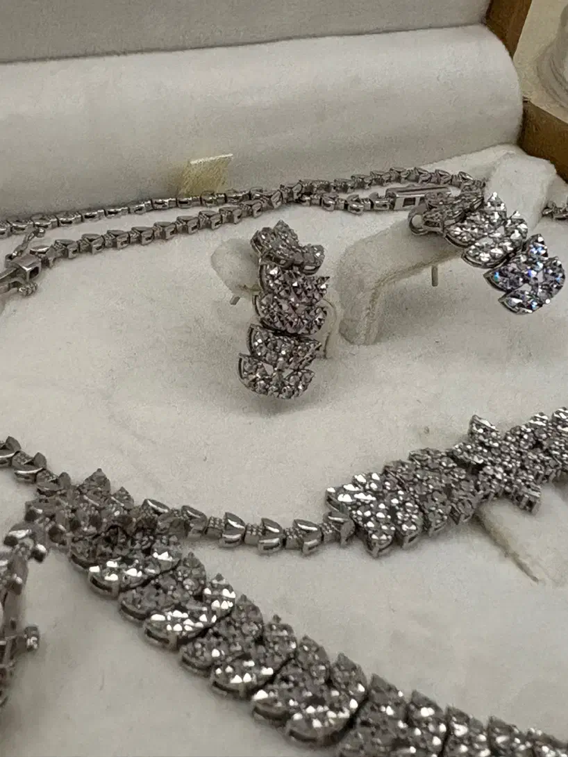 سرویس طلا نزدیک ۲۷ گرم|جواهرات|زنجان, |دیوار