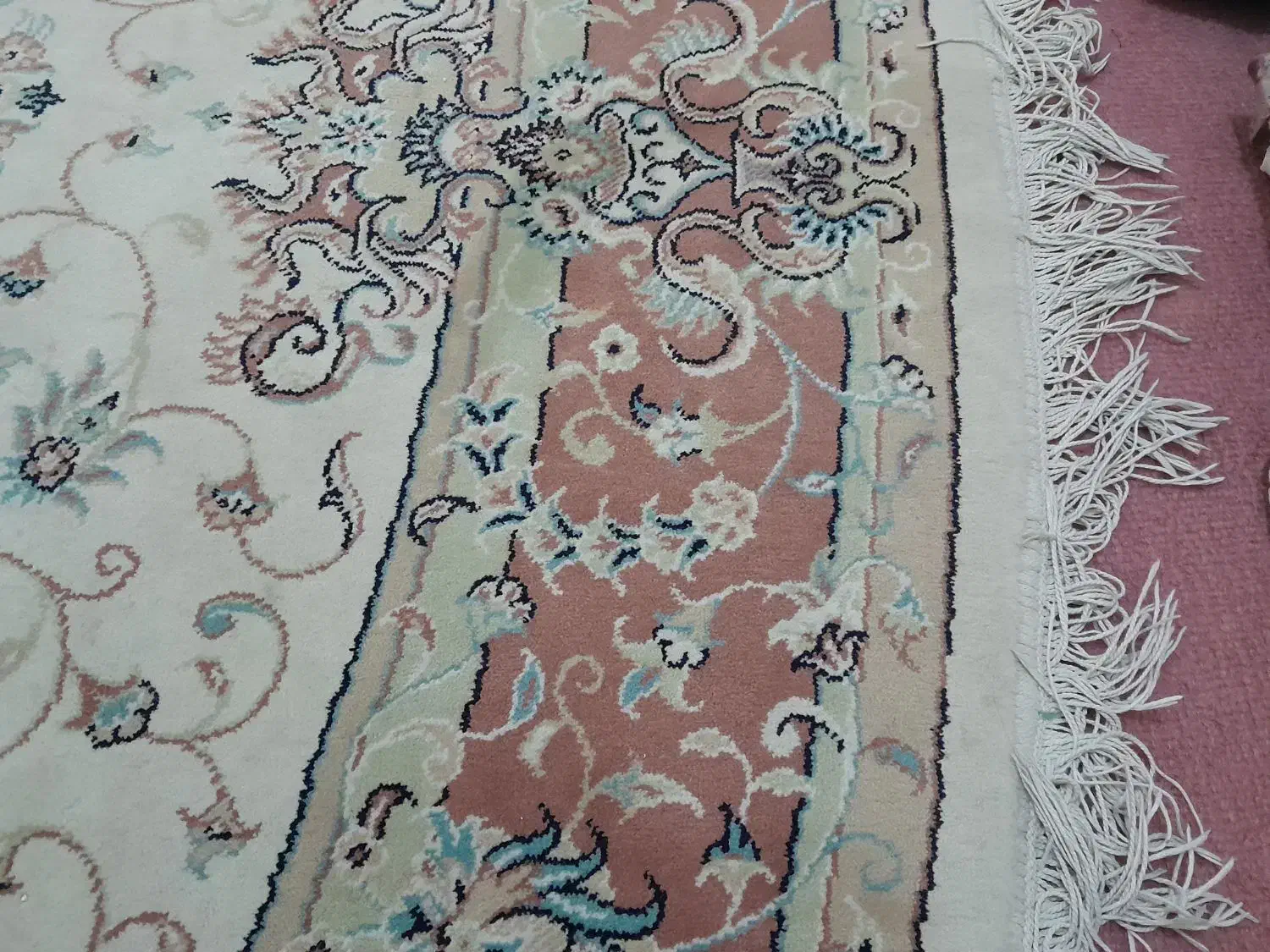 فرش بیضی بسیار زیبا|فرش|تهران, بلورسازی|دیوار