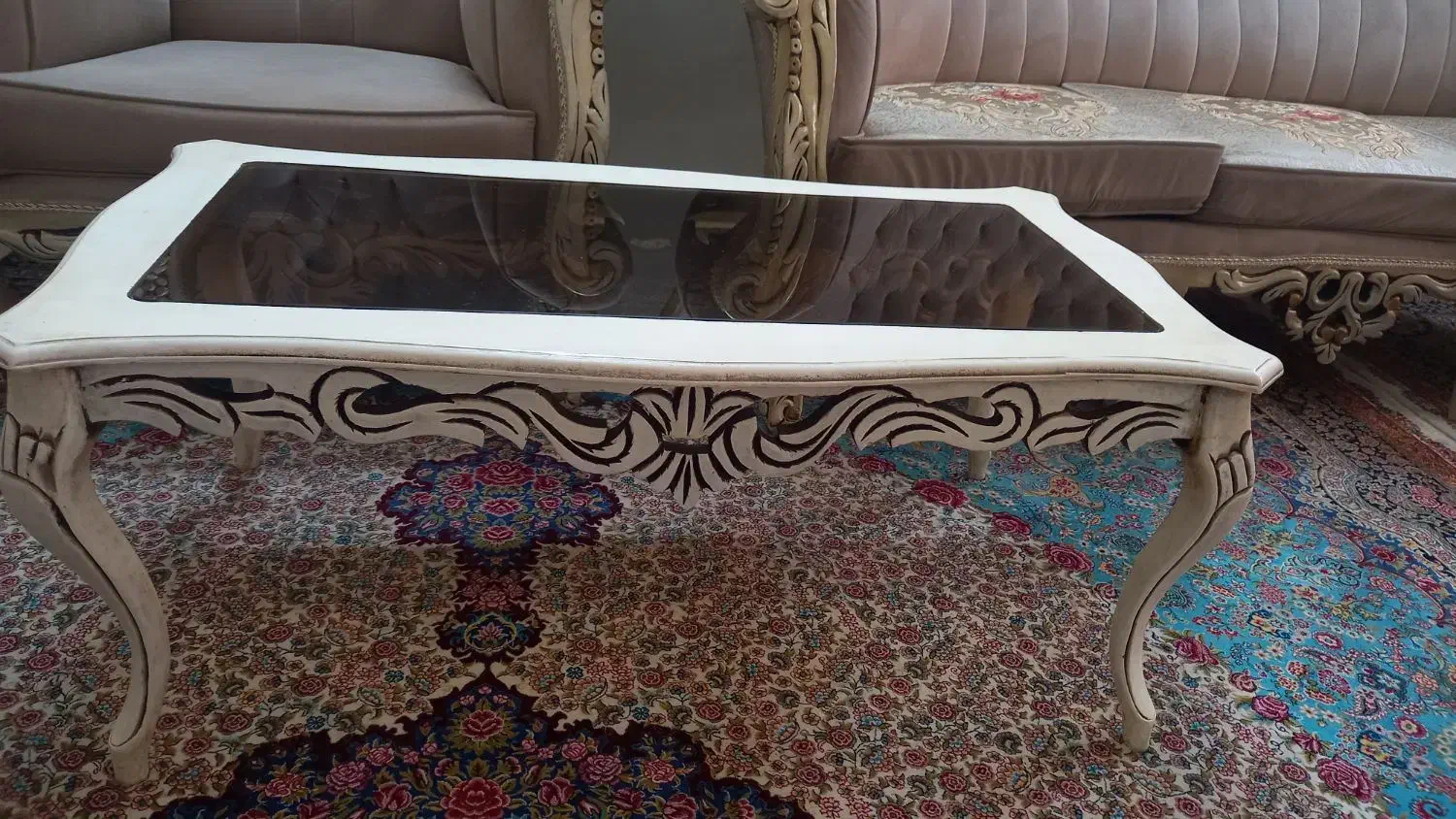 مبل سلطنتی|مبلمان خانگی و میز عسلی|مشهد, زمرد|دیوار