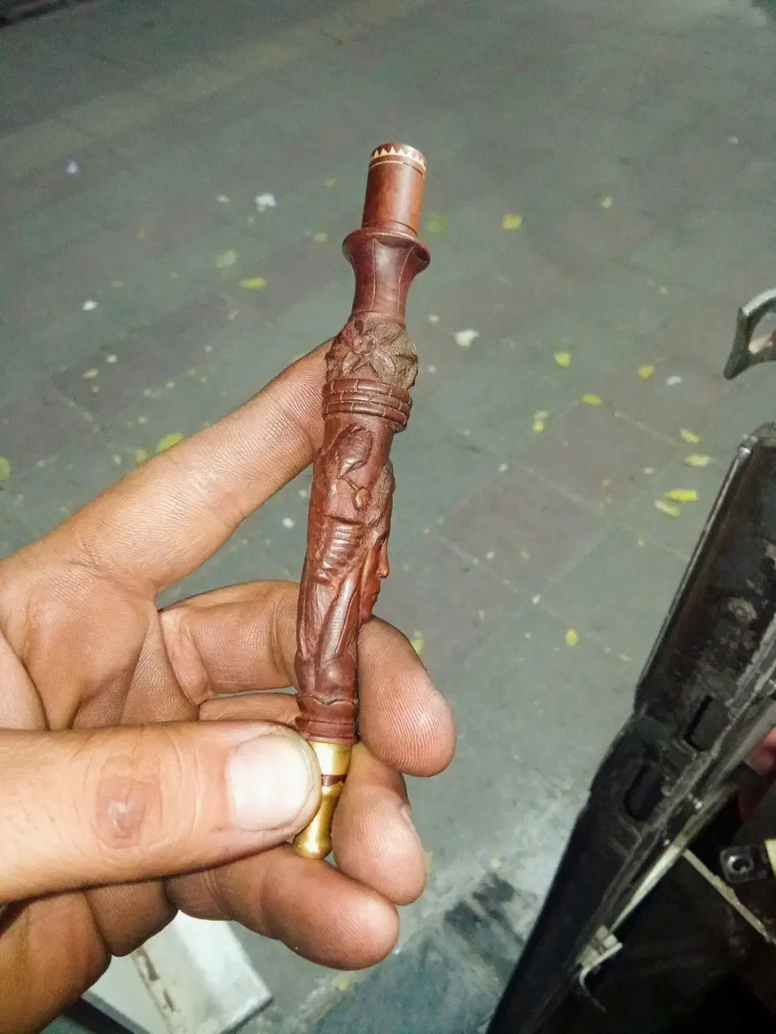 قلمکاری هنری وفاخررخ واقعی اثراستاداحمدزنجانی چاقو|کلکسیون اشیاء عتیقه|زنجان, |دیوار