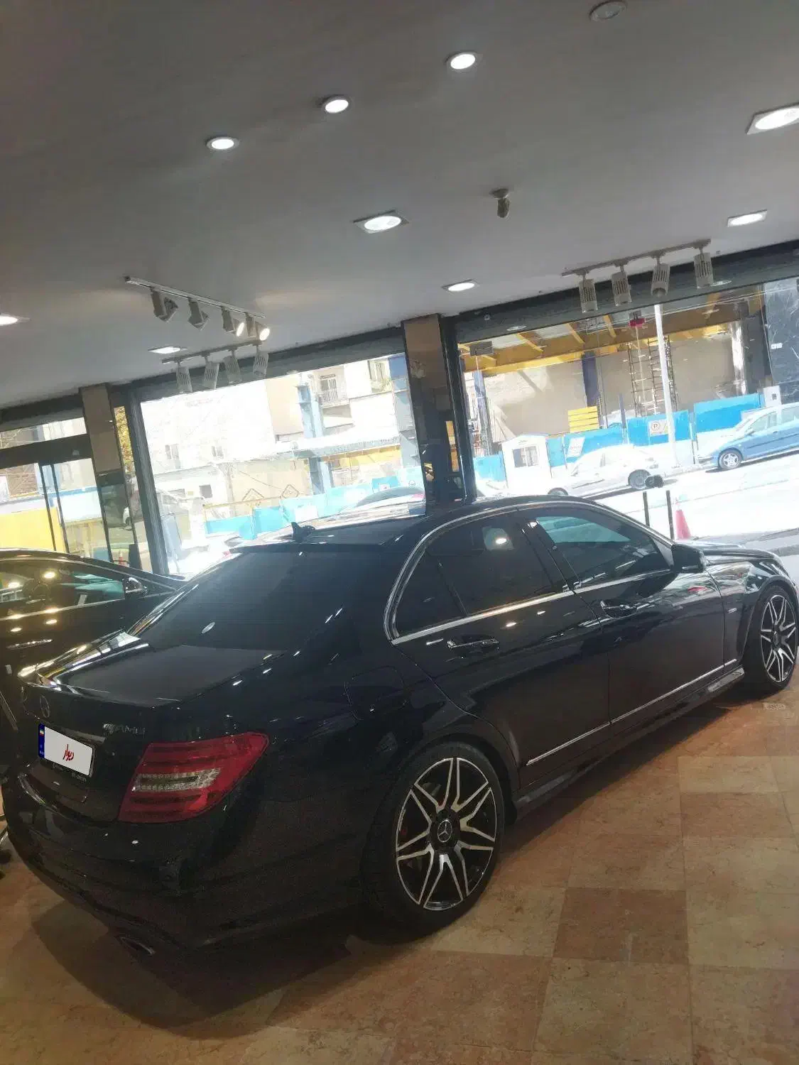 بنز c350 مشکی ۲۰۱۲  موتور جی‌تی‌بلو بدون رنگ|خودرو سواری و وانت|تهران, سعادت‌آباد|دیوار