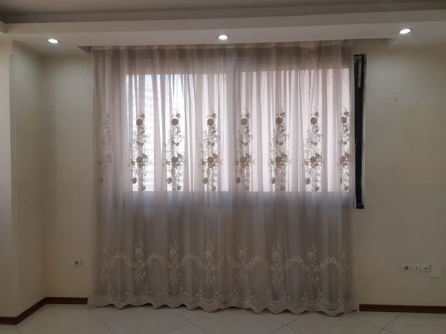 پرده|پرده، رانر، رومیزی|تهران, کوهک|دیوار