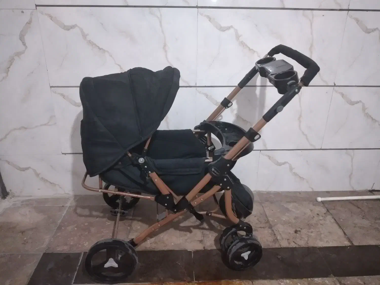 کالسکه درحد نو|کالسکه و لوازم جانبی|قدس, شهر‌قدس|دیوار