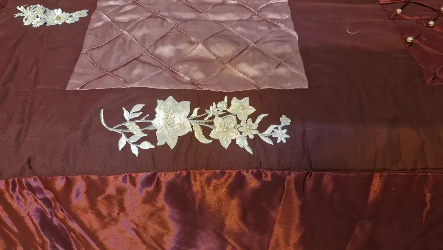 روتختی و روکش لحاف کار شده کاملا نو|سرویس روتختی|اصفهان, کوی میلاد|دیوار