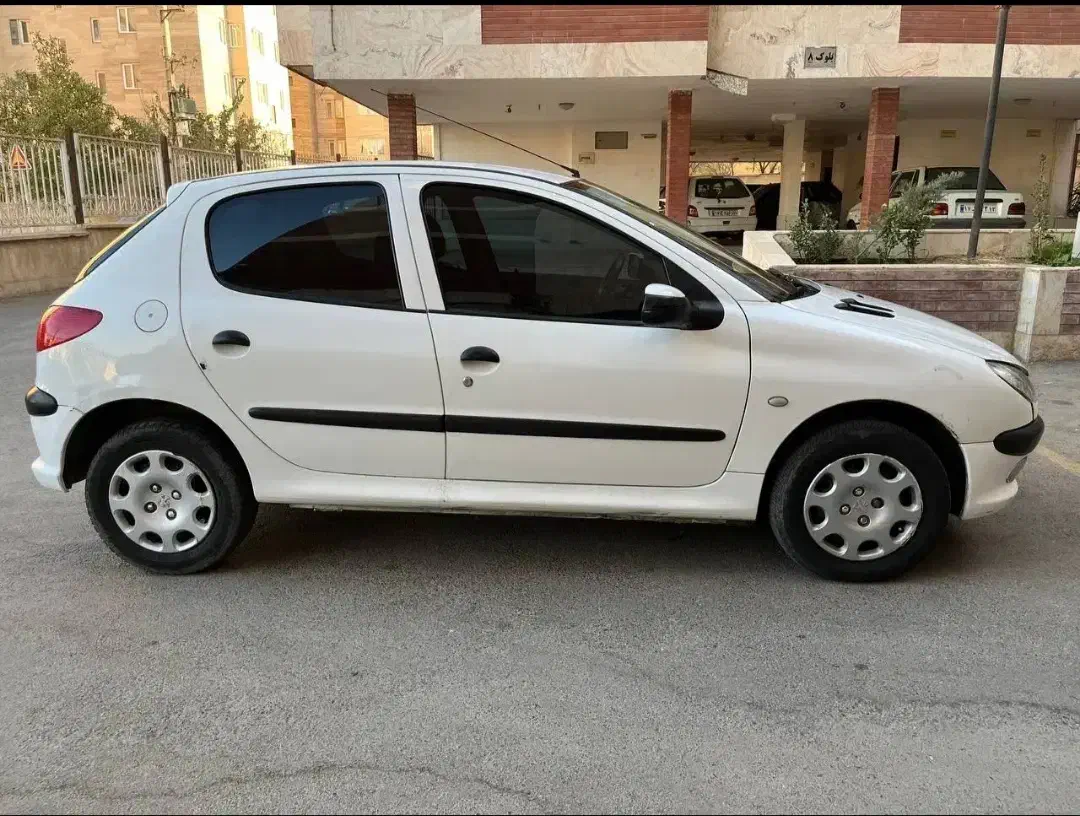 پژو 206 مدل 98 تیپ دو کارمندی در حدصفر|خودرو سواری و وانت|تربت‌حیدریه, میدان مرکزی|دیوار