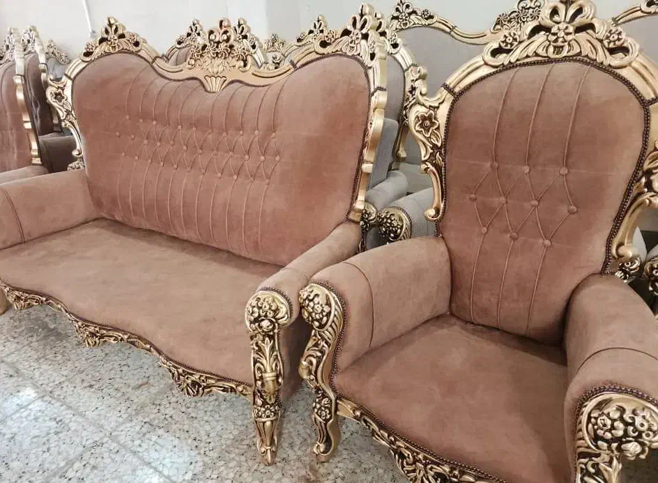 مبل سلطنتی نگین تخفیف چند روز ه|مبلمان خانگی و میز عسلی|خمینی‌شهر, |دیوار