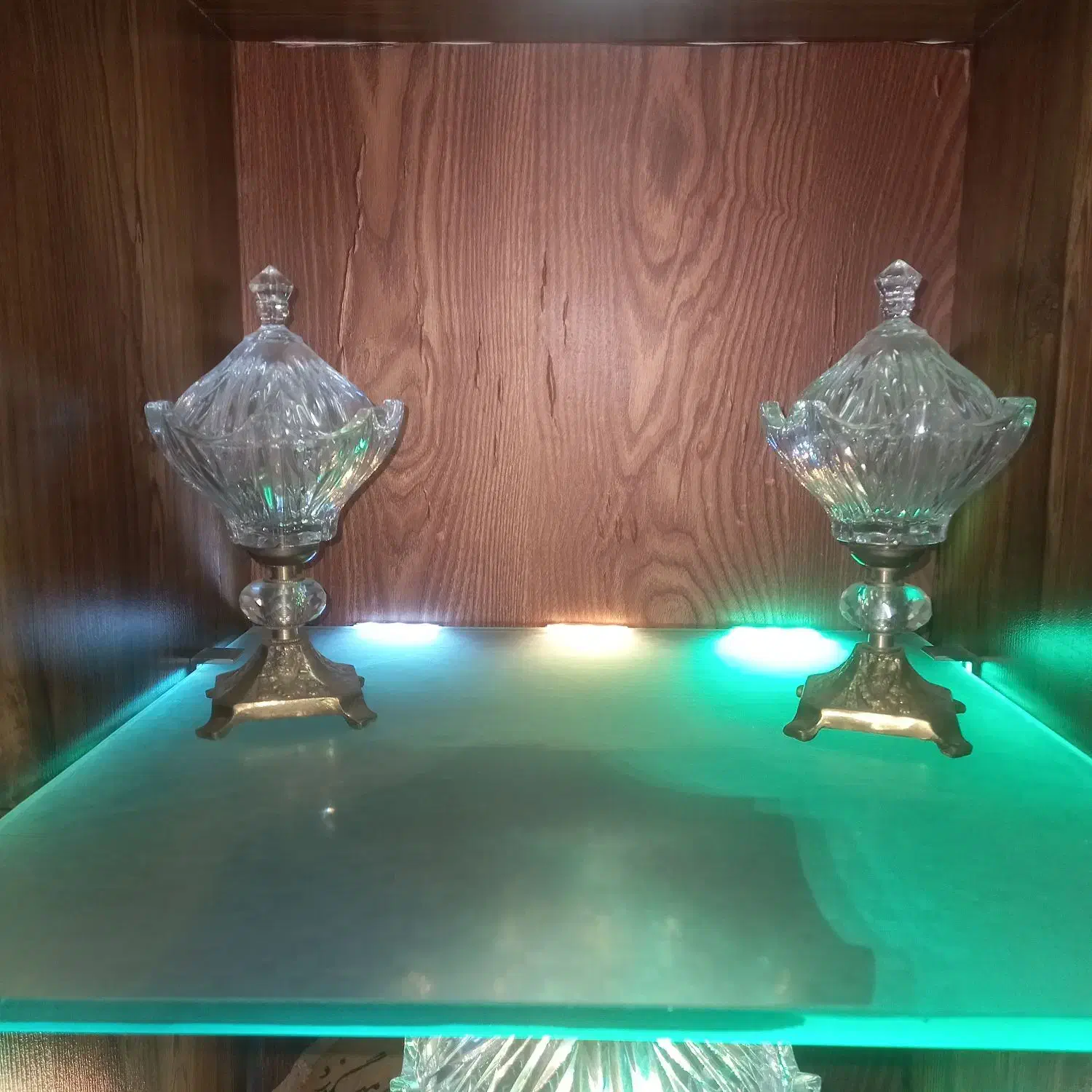 داخل ویترینی|صنایع دستی و سایر لوازم تزئینی|محمدشهر, عباس آباد|دیوار