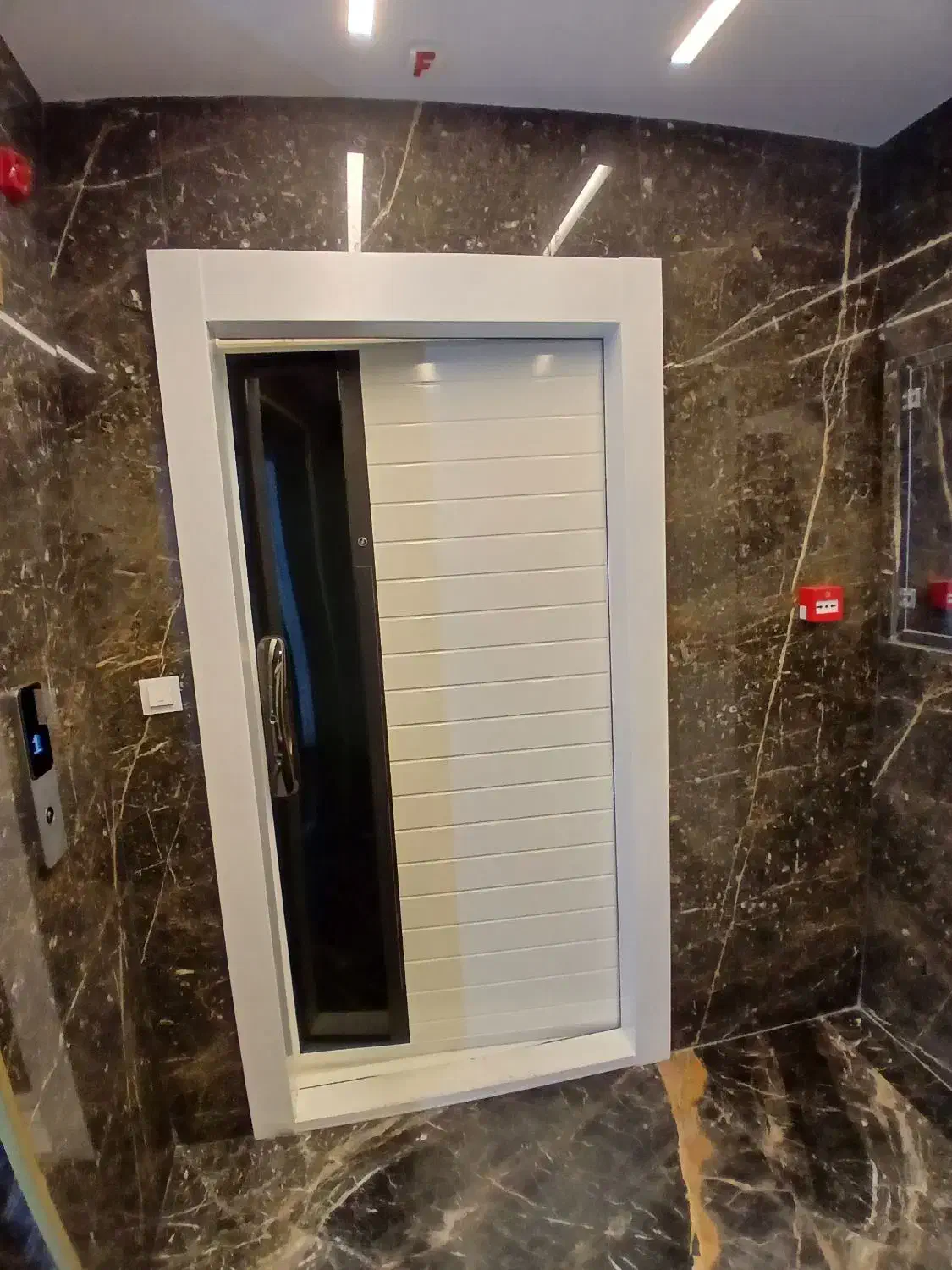 زعفرانیه ۲۴۰متر ۳خواب